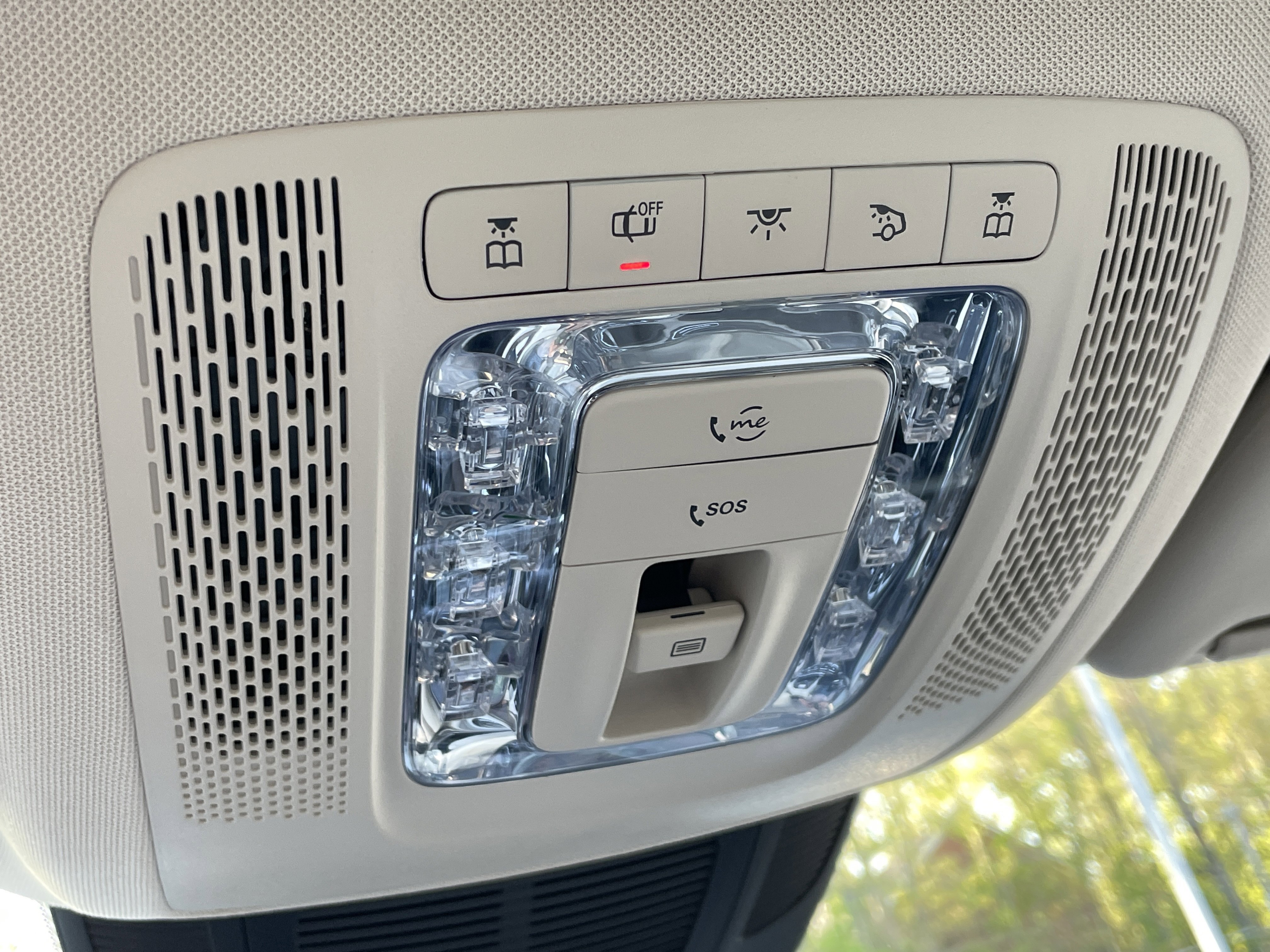 New 2026 MANUFAKTUR Moonlight White Metallic Mercedes-Benz GLE 350 4MATIC® SUV image 31