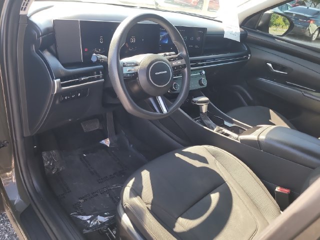 Used 2025 Green Hyundai SEL image 18