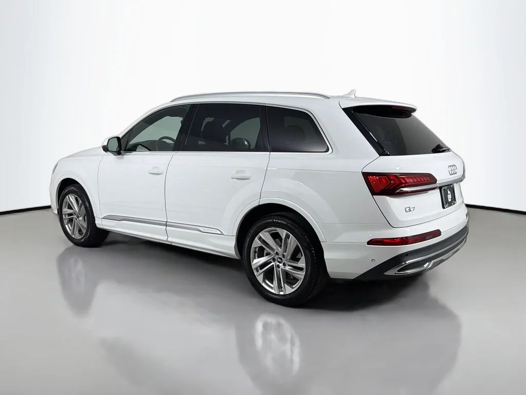 Used 2021 White Audi 45 Premium image 7