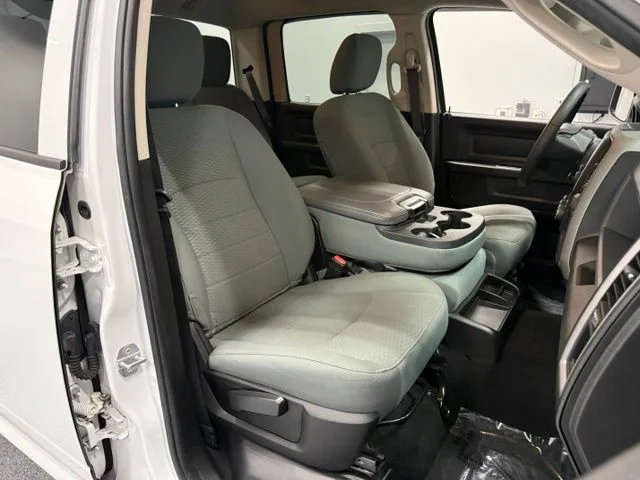 Used 2019 White Ram Express image 28