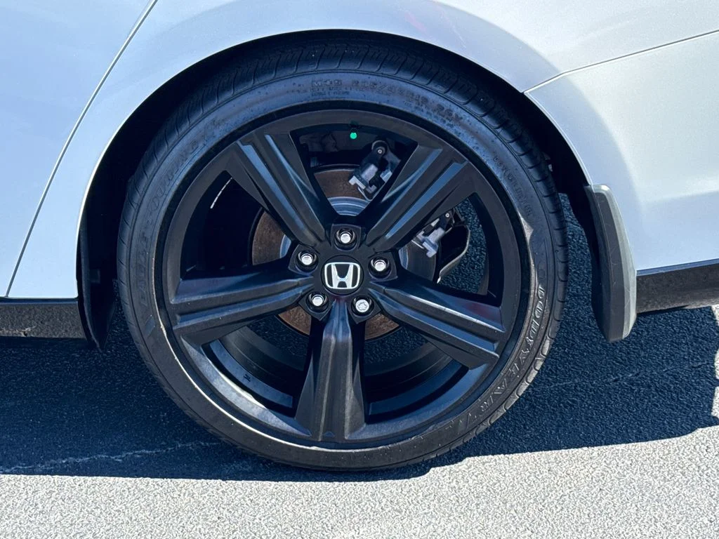 Used 2025 White Honda Sport-L image 19