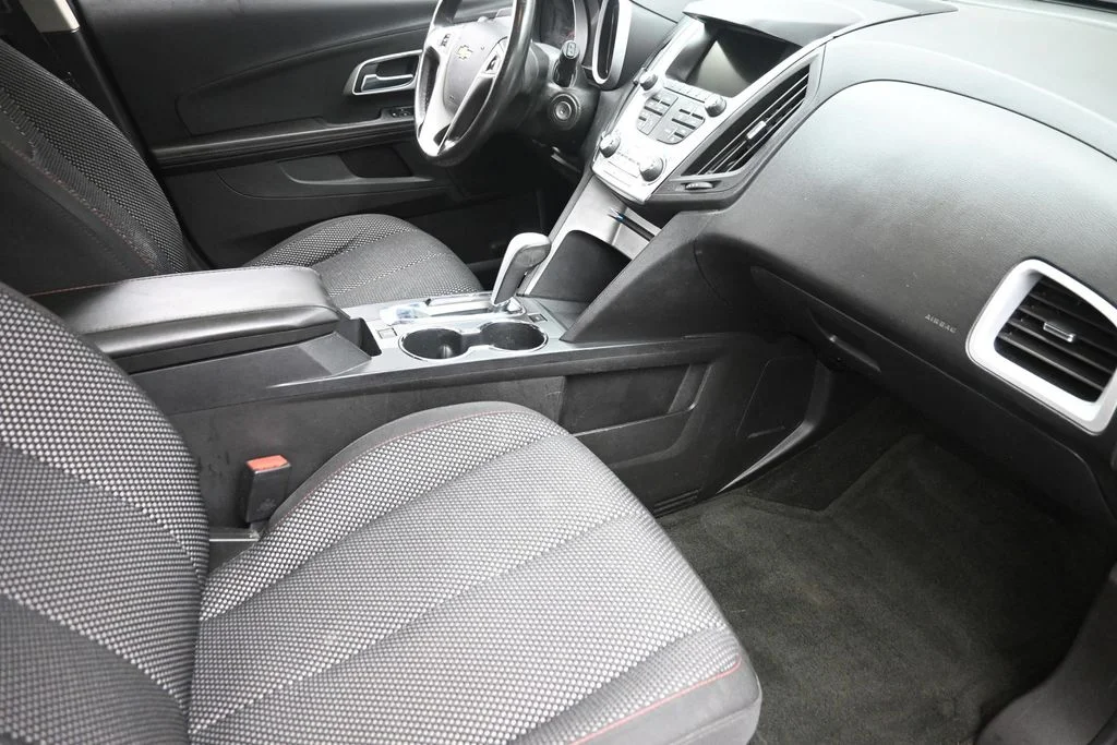 Used 2013 Red Chevrolet LT image 9