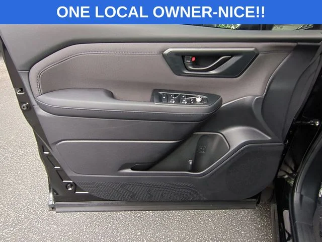 Used 2025 Black Subaru Premium image 12