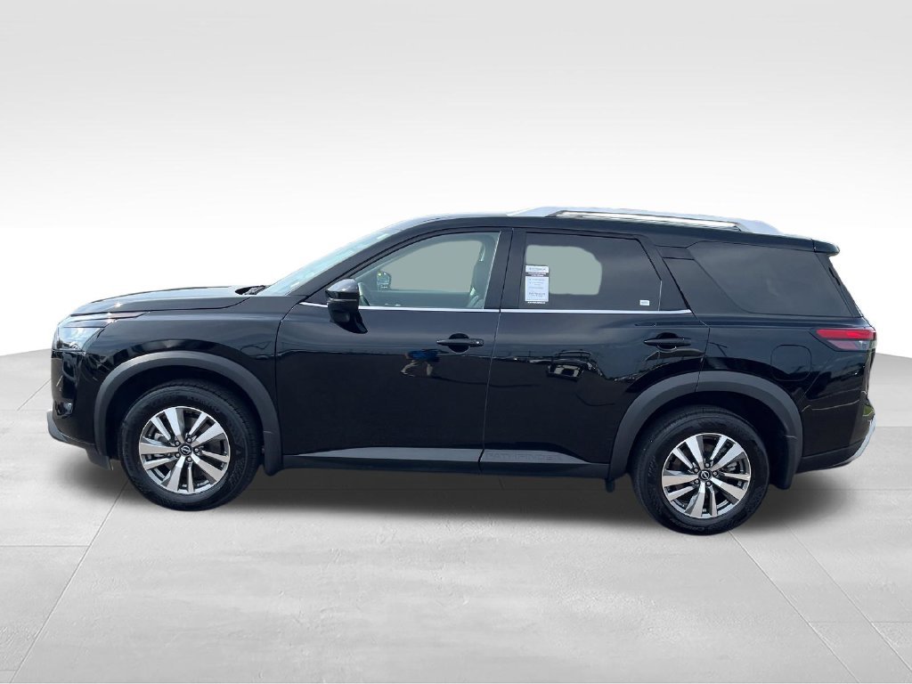 Used 2025 Black Nissan SL image 3