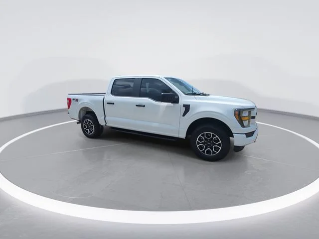 Used 2023 White Ford XL image 2