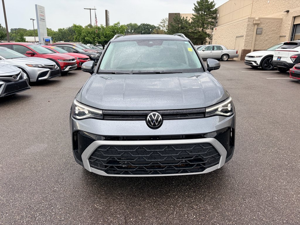 Used 2025 Platinum Gray Metallic Volkswagen SE image 8