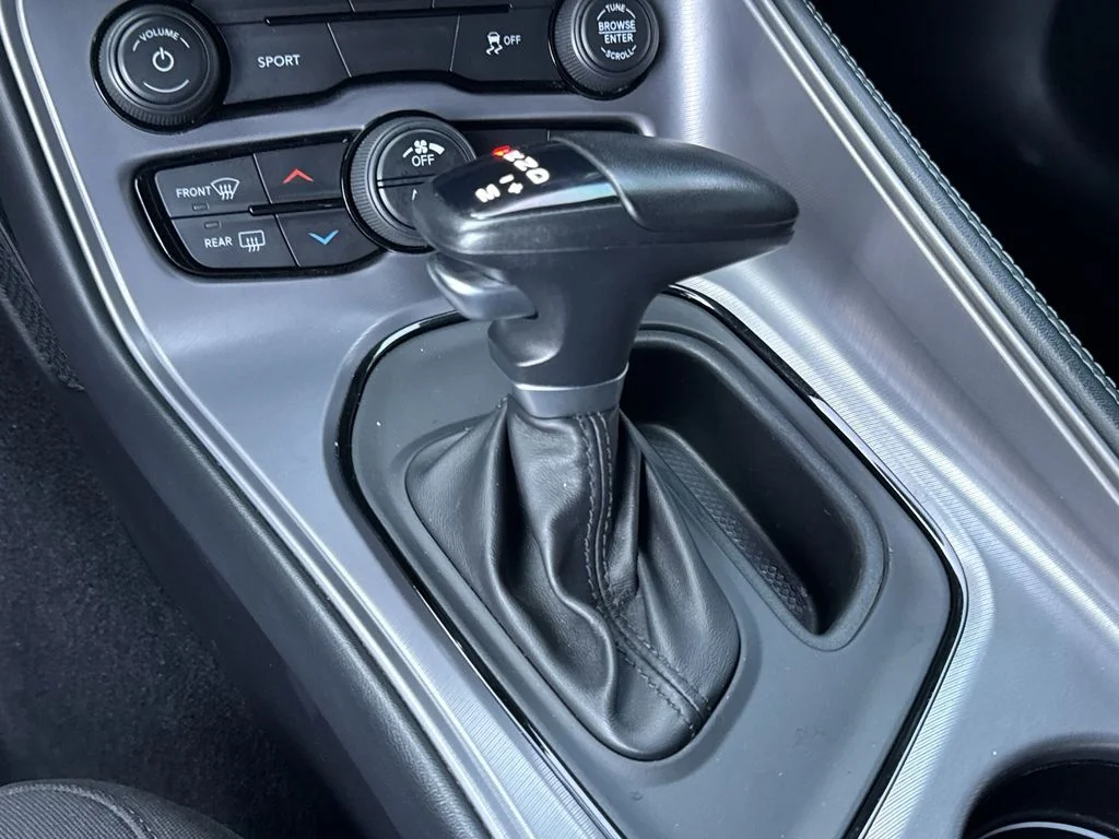 Used 2023 Gray Dodge SXT image 16