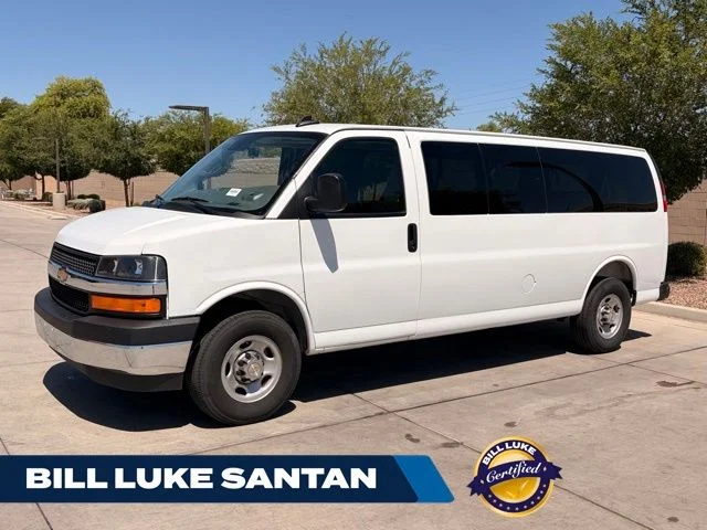 2025 Chevrolet Express 3500 LT Extended's photo
