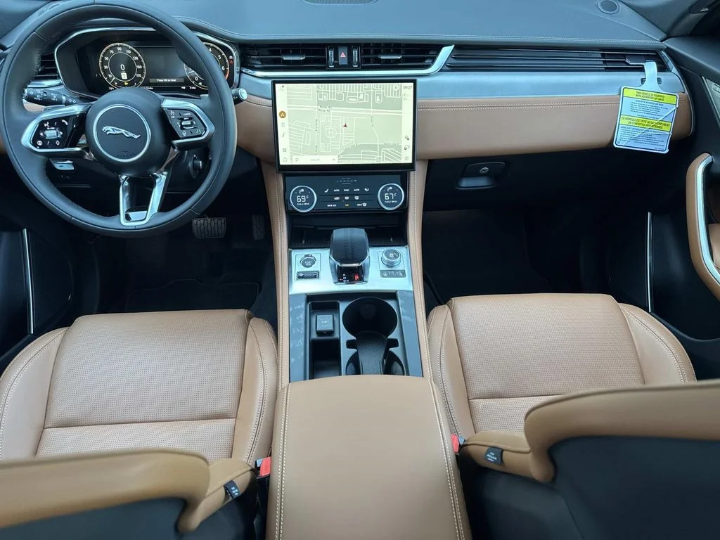 2026 Jaguar F-Pace R-Dynamic S - Photo 17
