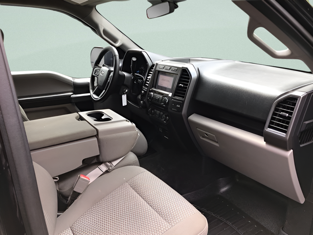 Used 2018  Ford XLT image 13