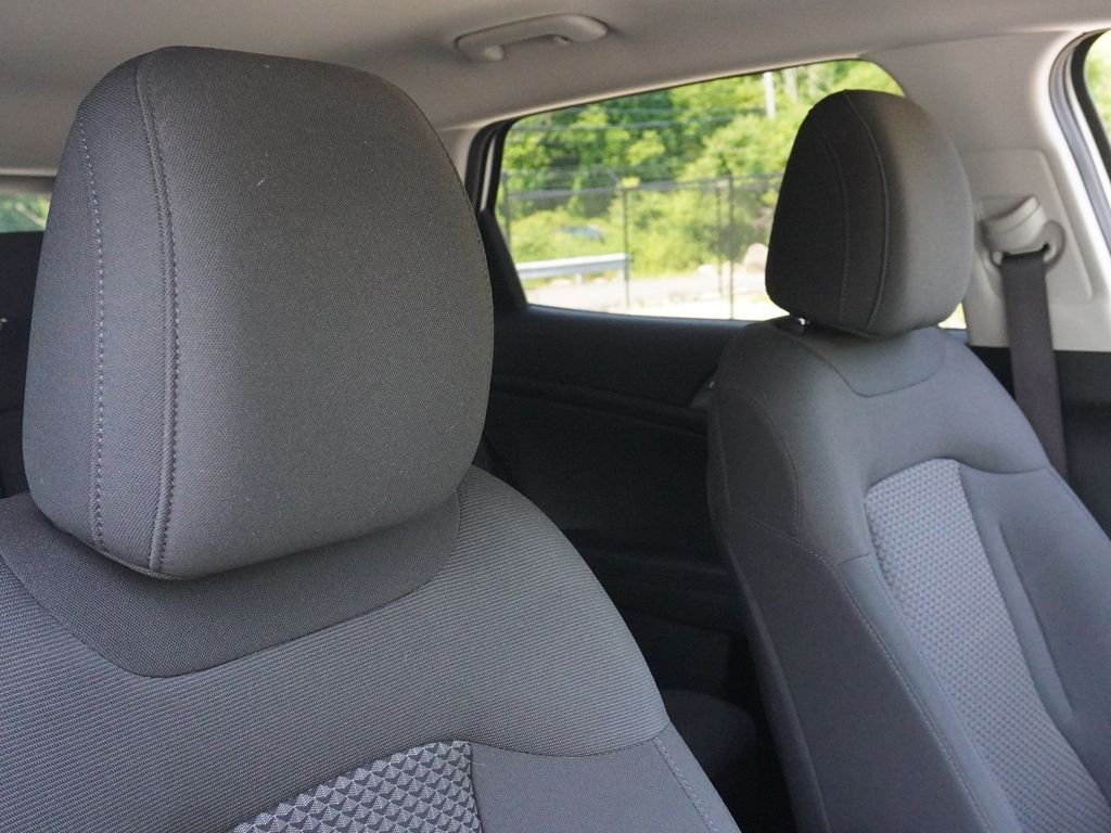 Used 2023 White Kia LX image 24