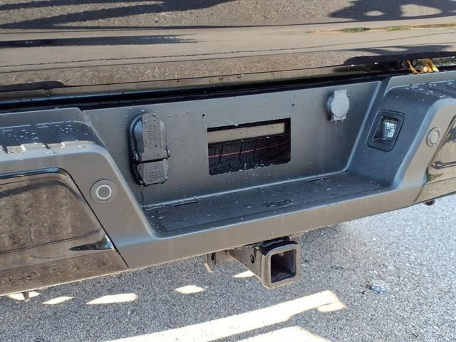 Used 2024 Black Ford XLT image 11
