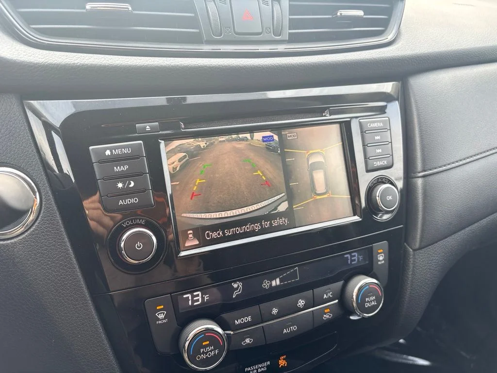 Used 2018 Gray Nissan SV image 23