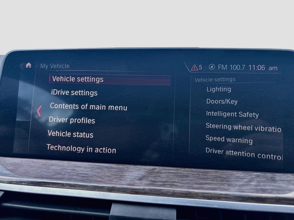 Used 2019 Green BMW sDrive30i image 34
