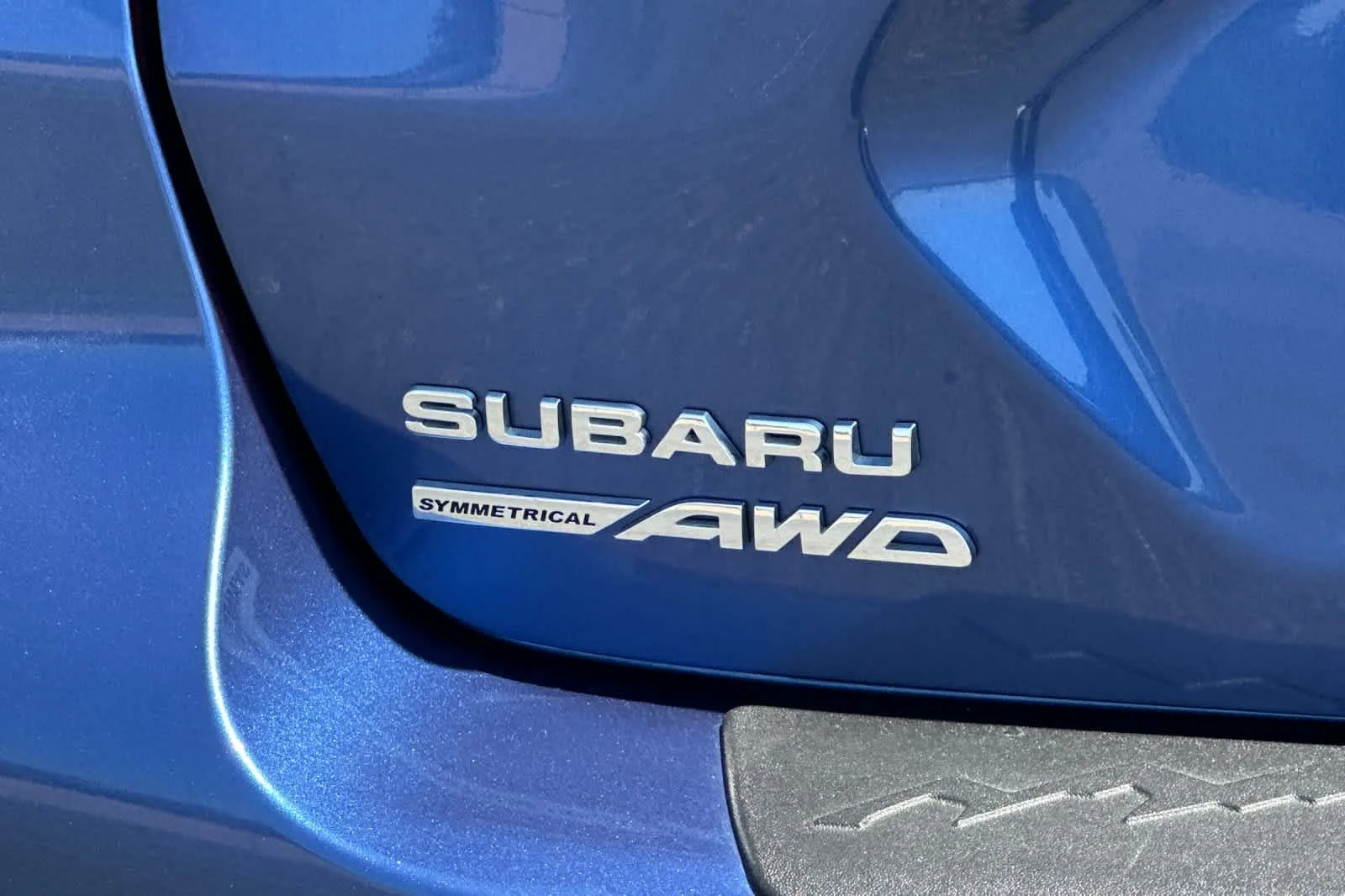 Certified Used 2025 Daybreak Blue Pearl Subaru Premium image 31