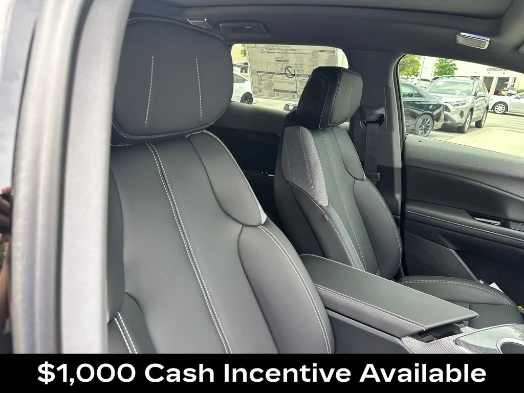 2026 Cadillac OPTIQ Sport - Photo 38