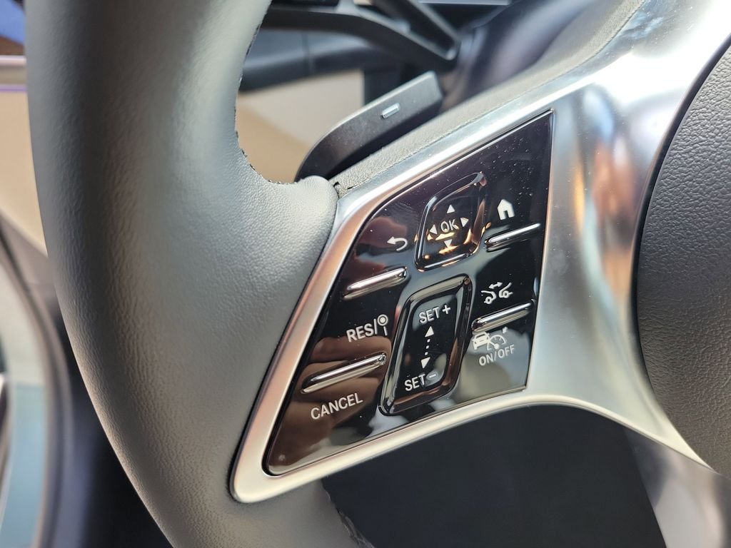 New 2026 Verde Silver Metallic Mercedes-Benz GLC 300 image 26