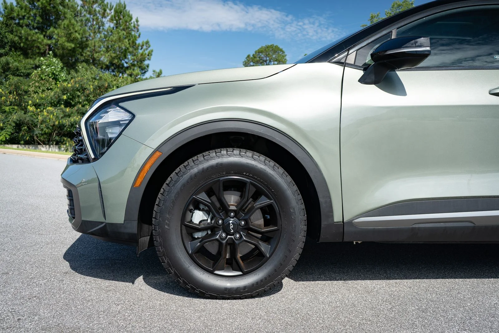 Used 2023 Green Kia X-Pro image 4