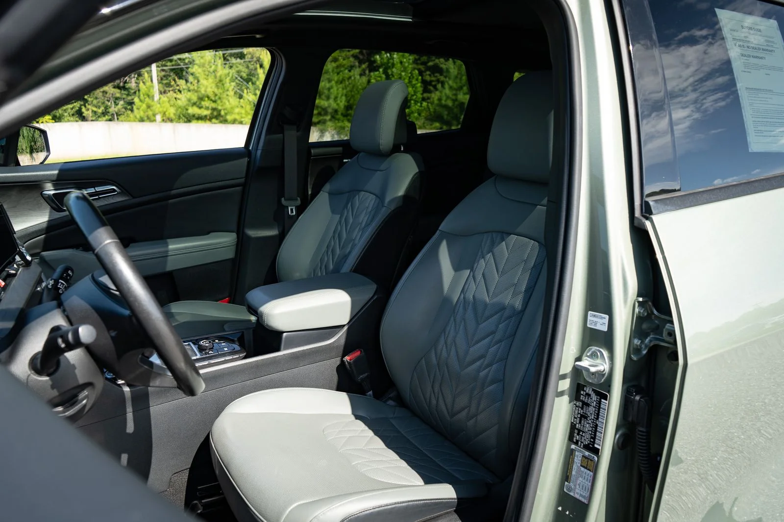 Used 2023 Green Kia X-Pro image 15