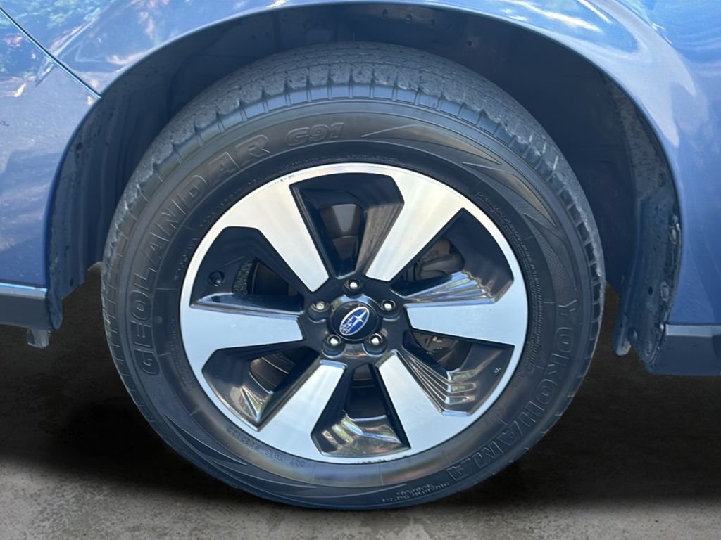 Used 2018 Quartz Blue Pearl Subaru 2.5i Premium image 46