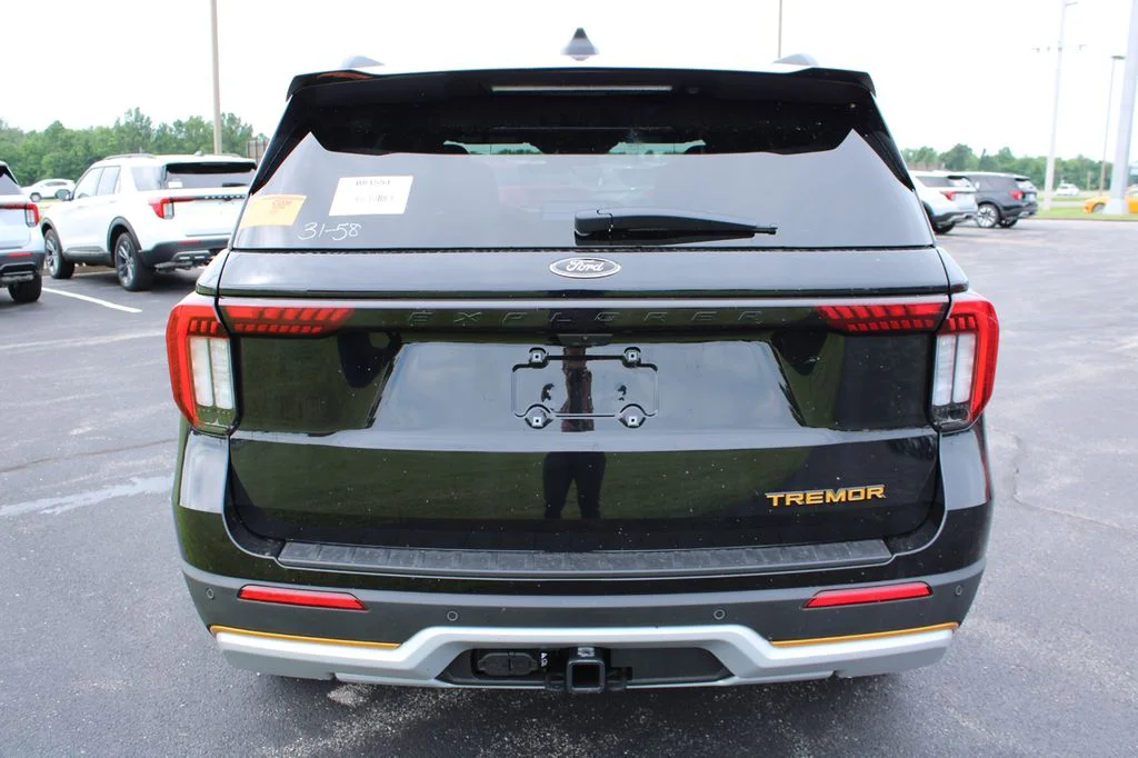 New 2026 Agate Black Metallic Ford Tremor® image 8