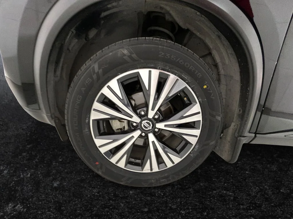 Used 2021 Black Nissan SV image 27