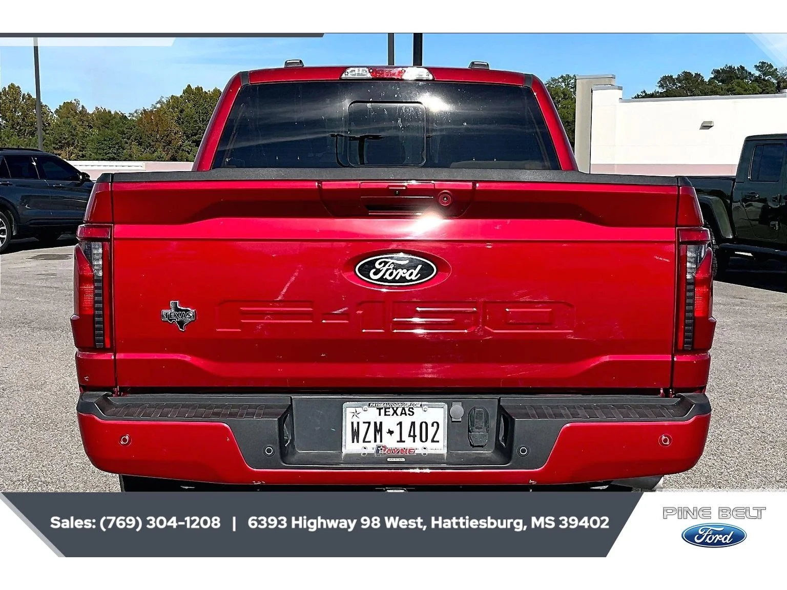Used 2025 Rapid Red Metallic Tinted Clearcoat Ford XLT image 4