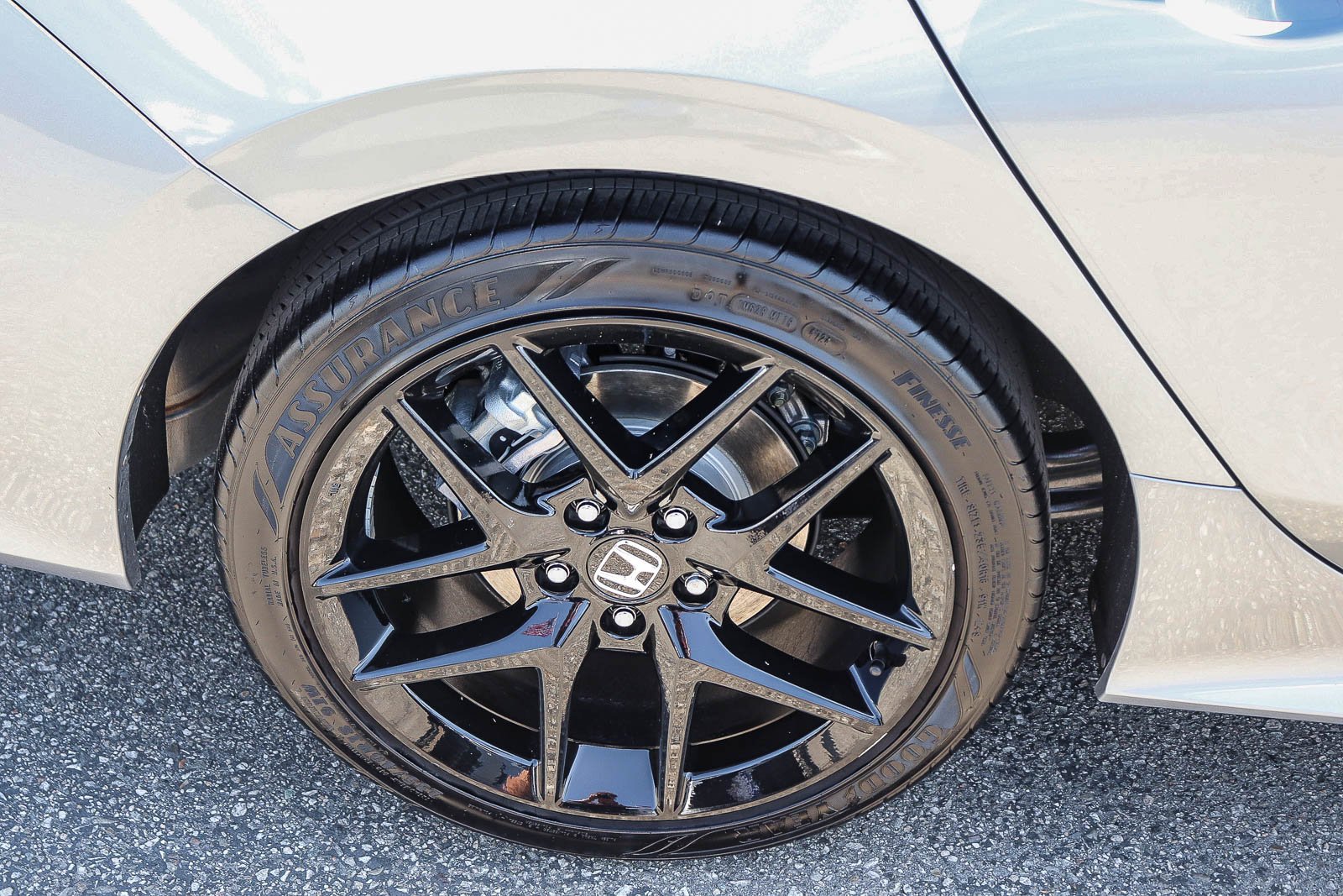 2025 Honda Civic Sport - Photo 8