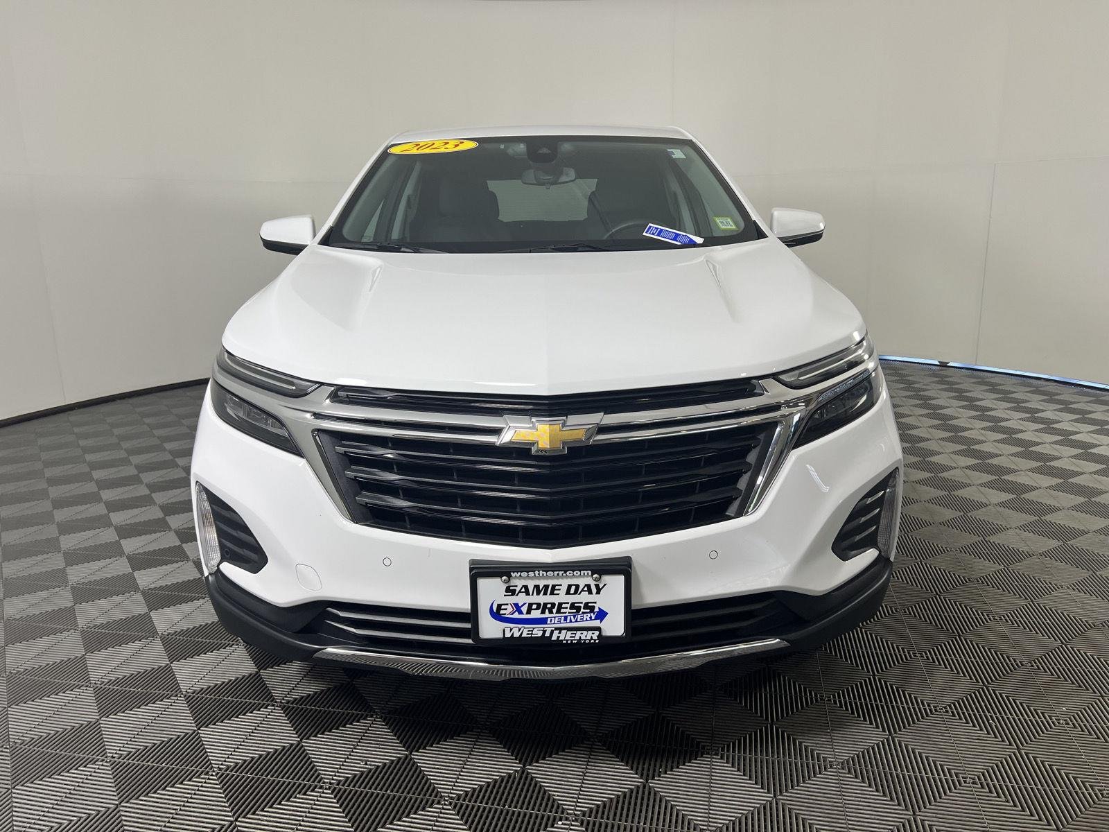 Used 2023 Summit White Chevrolet LT image 8