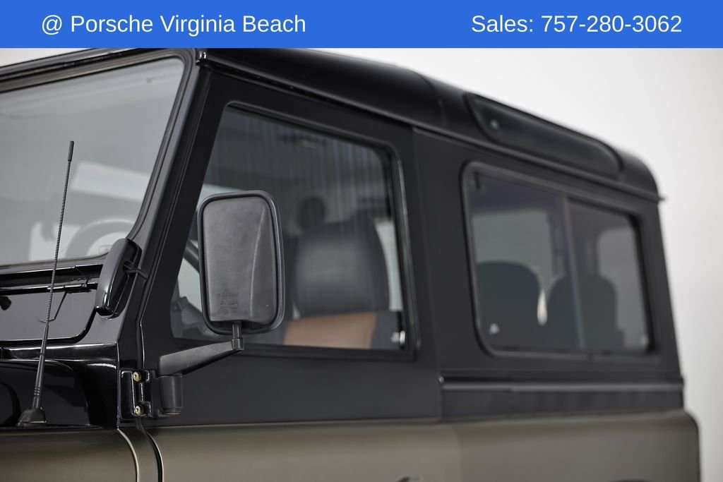 Used 1997  Land Rover Restomod image 11