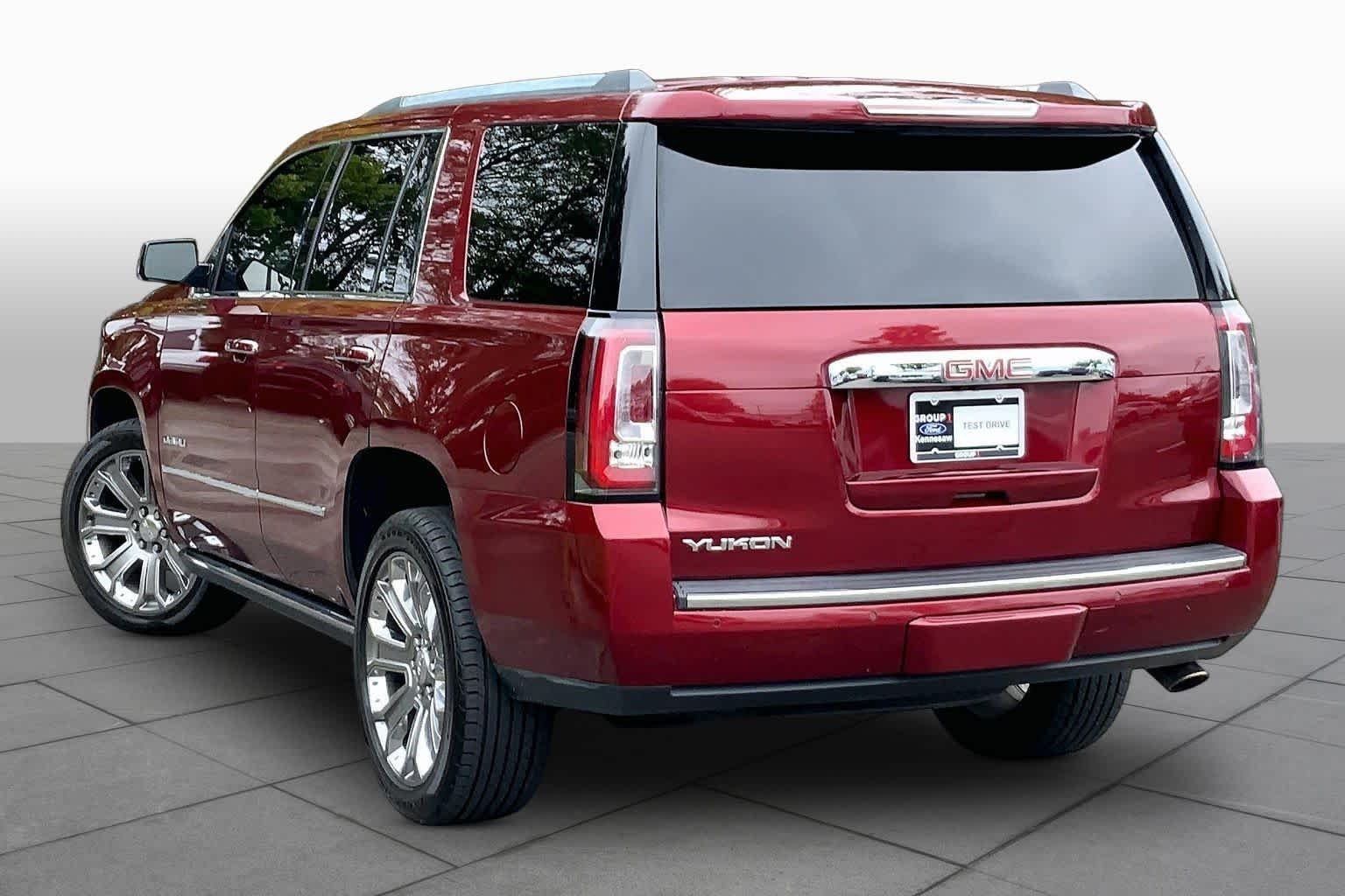 Used 2017 Crimson Red Tintcoat GMC Denali image 12