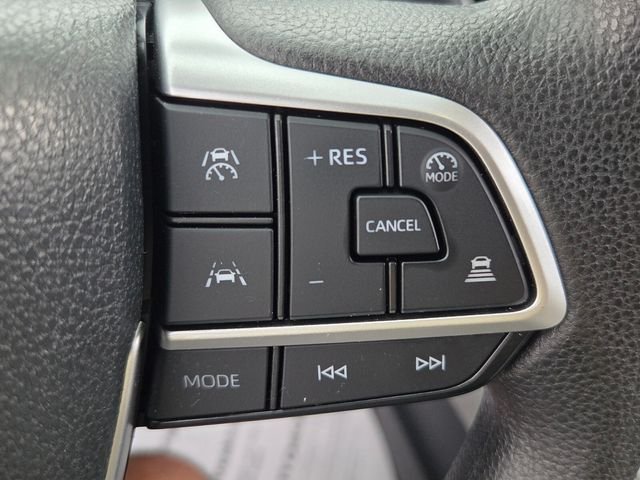 Used 2025 Silver Toyota LE image 23