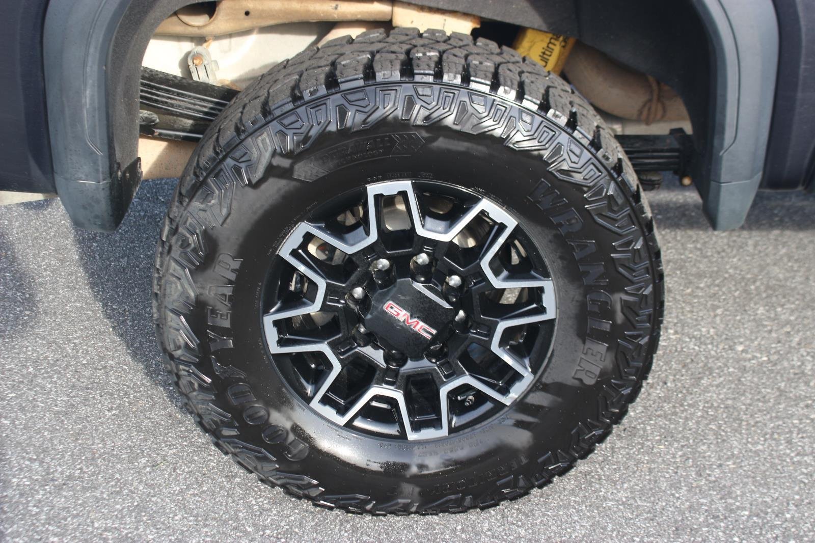 Used 2024 Titanium Rush Metallic GMC AT4X image 42