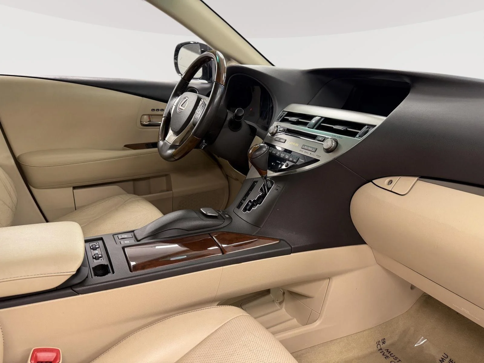 Used 2013 Obsidian Lexus Base image 22
