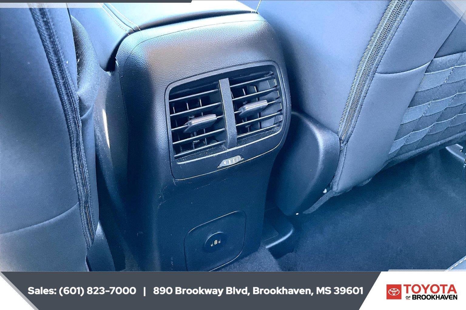Used 2025 Oxford White Ford Big Bend image 25