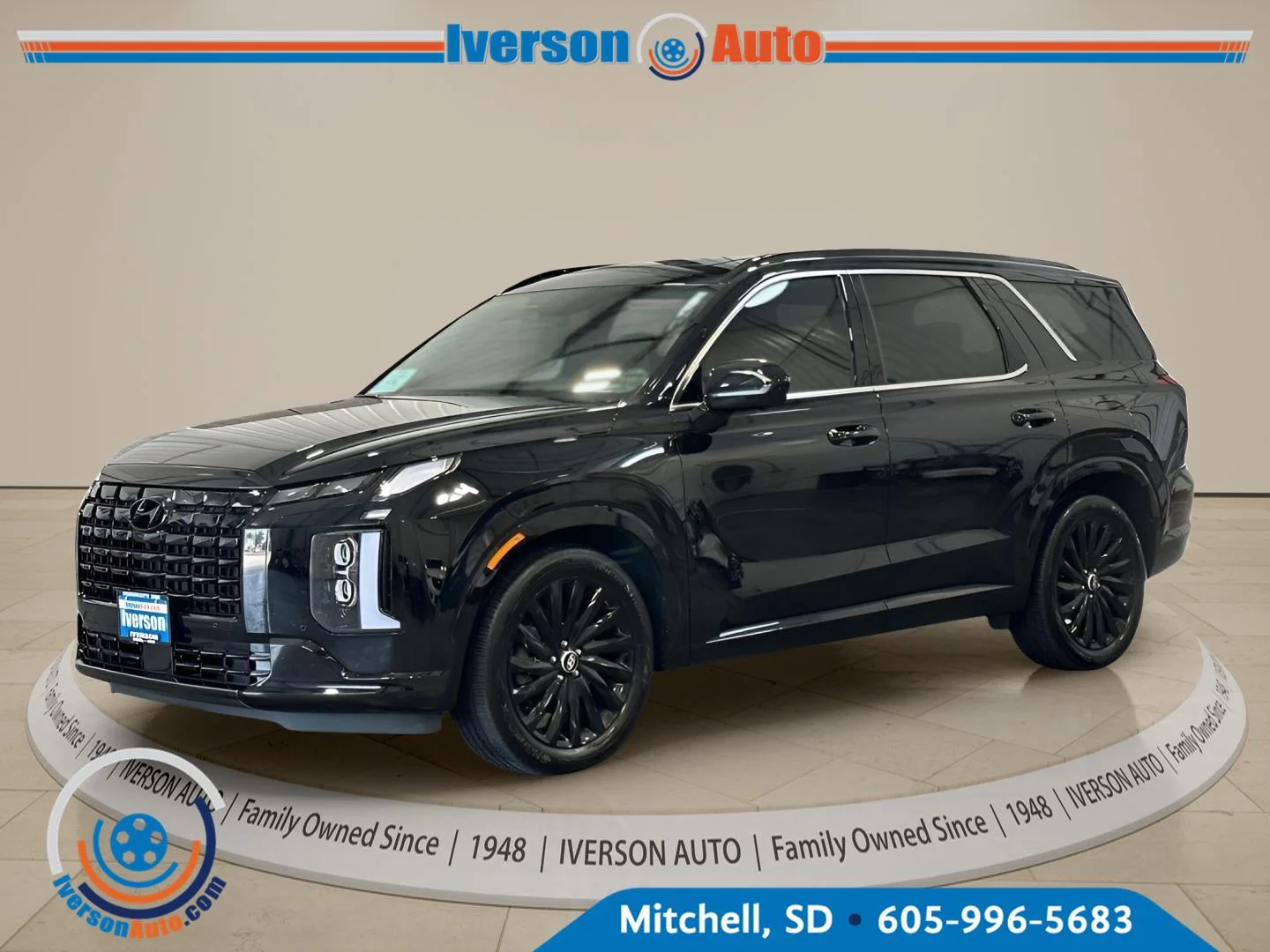 Used 2025 Abyss Black Pearl Hyundai Calligraphy Night Edition image 4