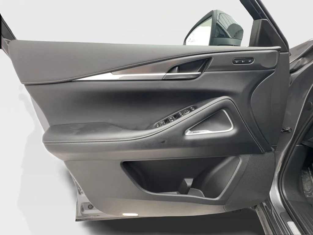 Used 2025 Gray INFINITI LUXE image 24