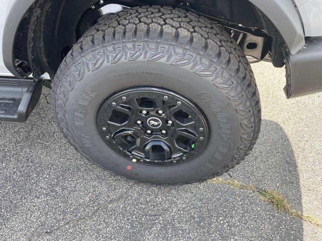 New 2026 Avalanche Gray Ford Outer Banks® image 5
