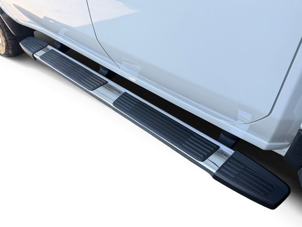 Used 2024 White Chevrolet Custom image 18