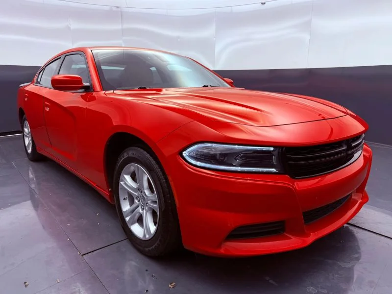 Used 2022  Dodge SXT Sedan 4D image 1