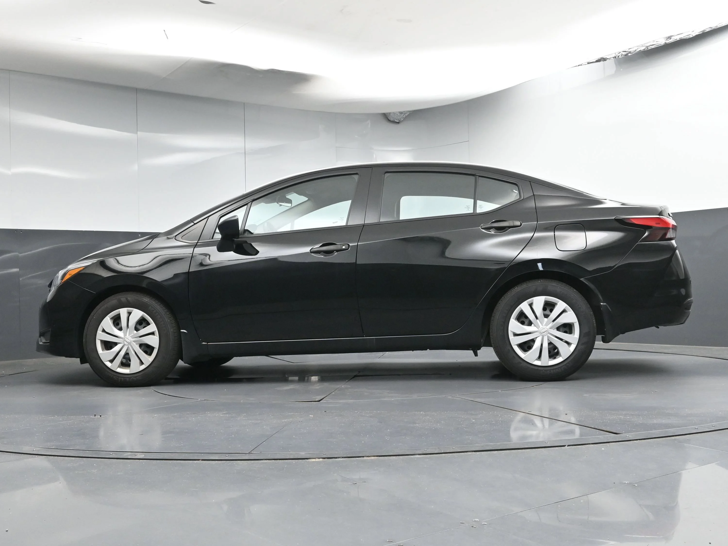 2025 Nissan Versa Sedan S - Photo 26