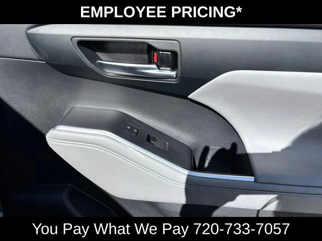 Used 2020 Blue Toyota XLE image 17