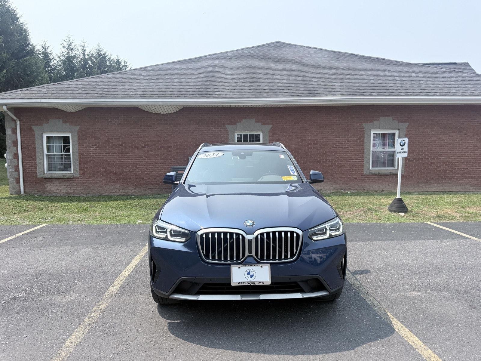 Used 2024 Phytonic Blue Metallic BMW xDrive30i image 2