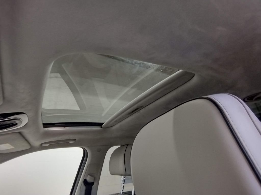 Used 2022 Graphite Hyundai Calligraphy image 28