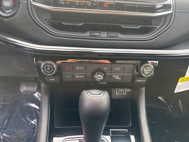 New 2026 Joose (DISC) Jeep Latitude Altitude image 29