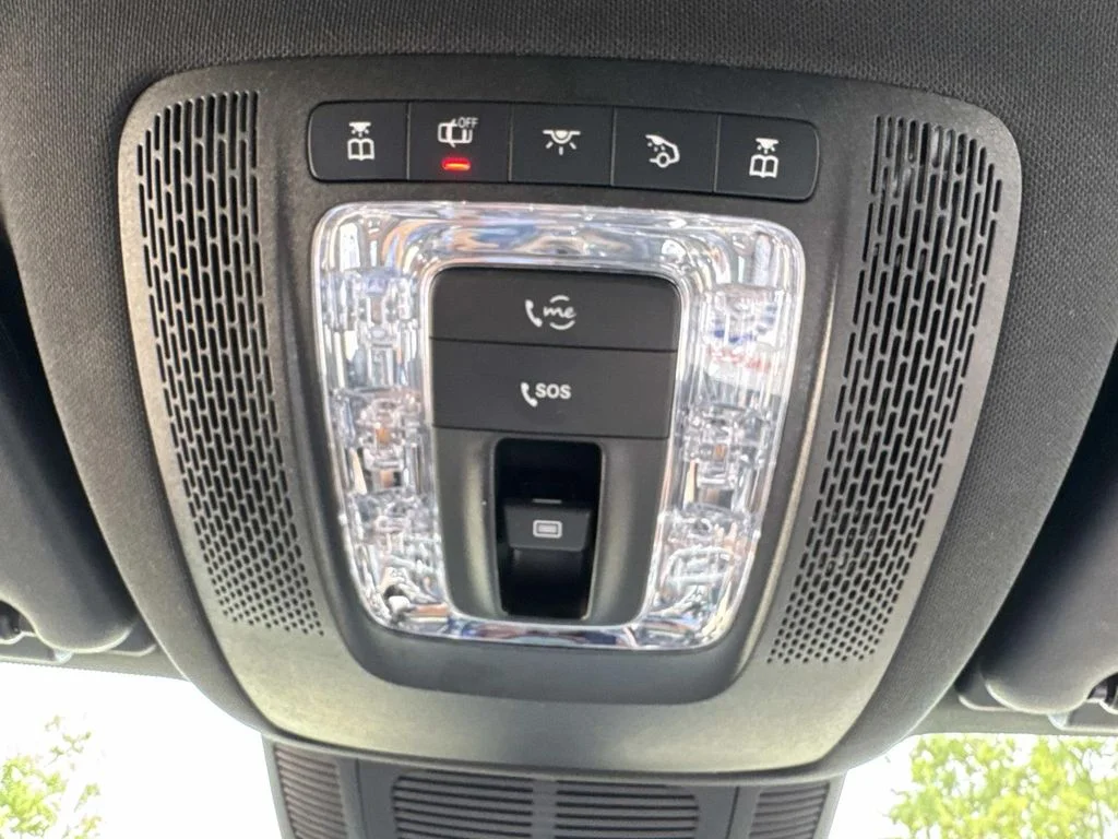 2025 Mercedes-Benz GLS Base - Photo 23