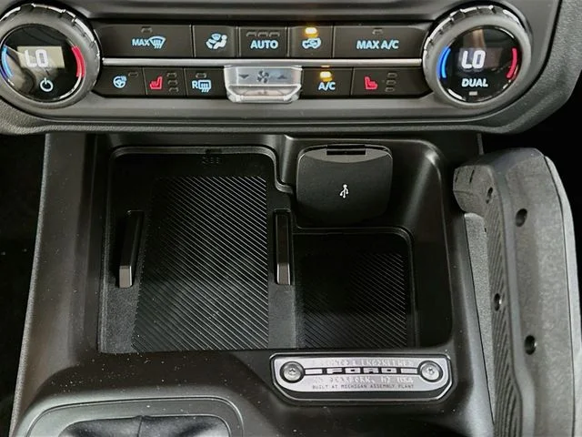 New 2026 Ford Bronco Outer Banks