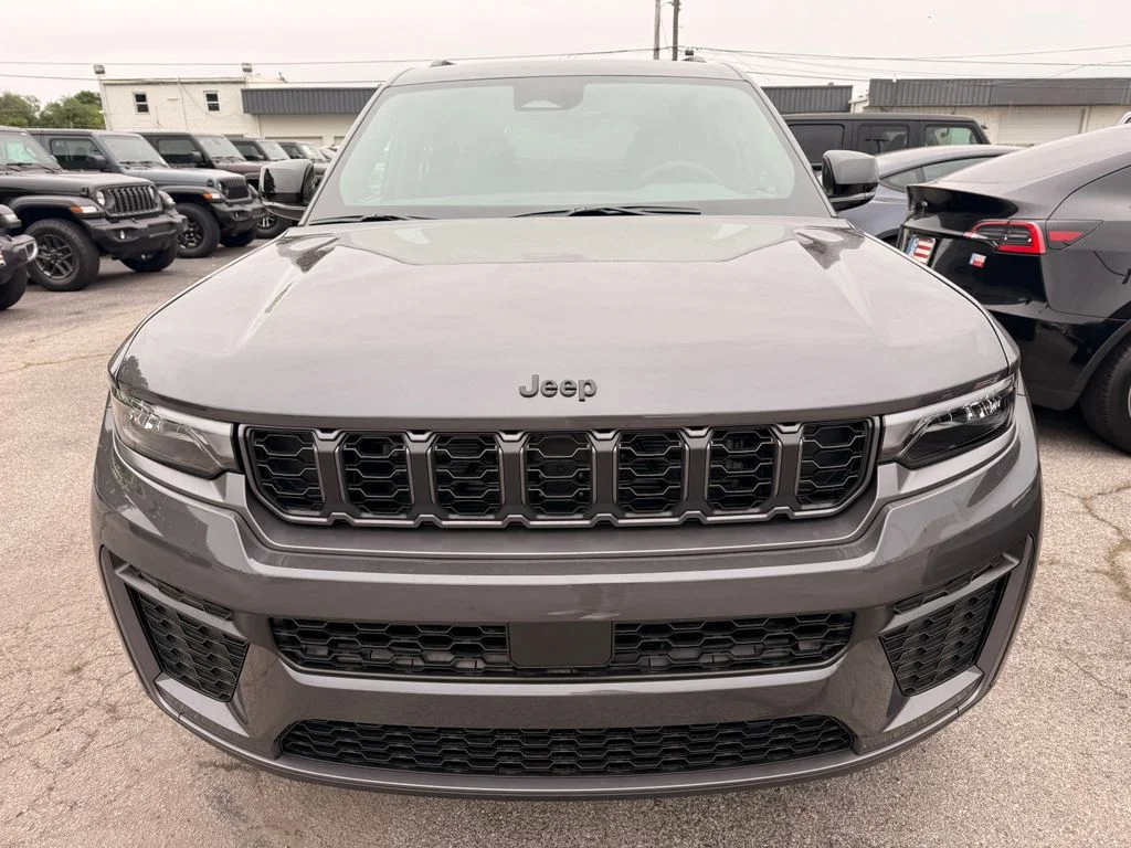 New 2026 Gray Jeep Laredo image 3