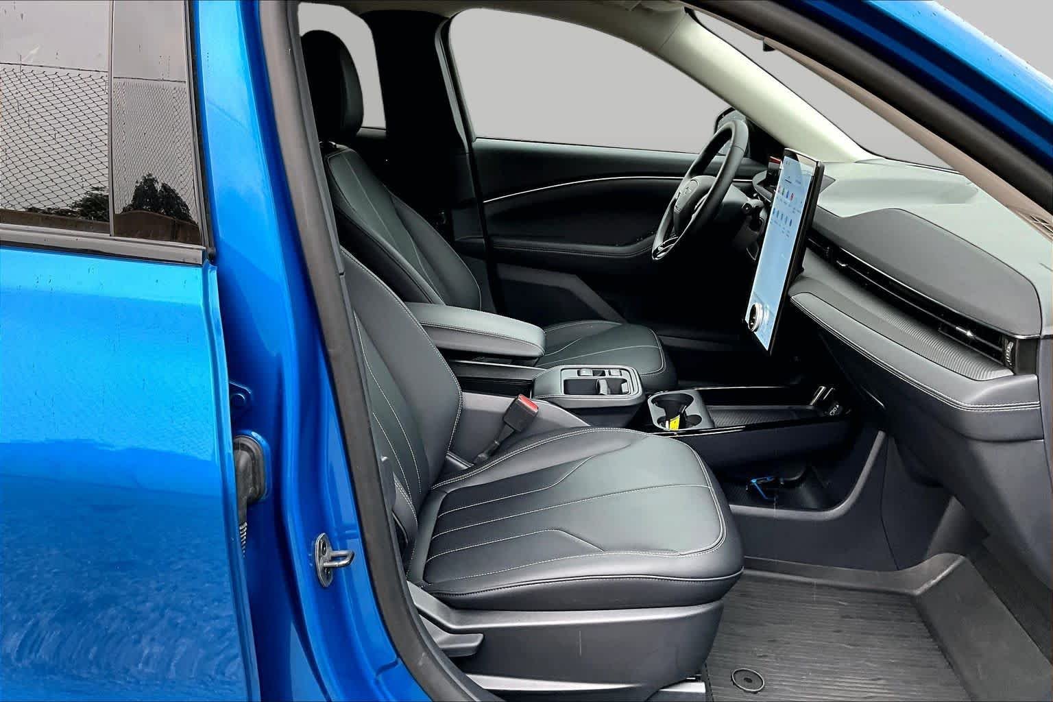 Used 2026 Velocity Blue Ford Select image 9