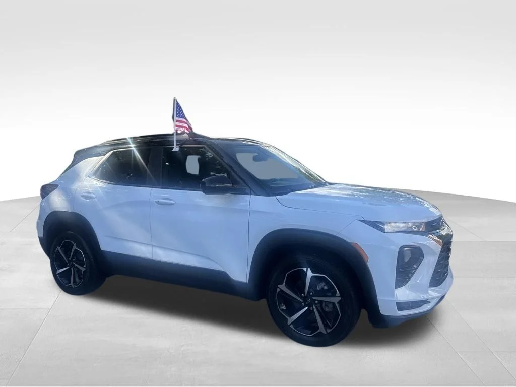Used 2021 White Chevrolet RS image 6